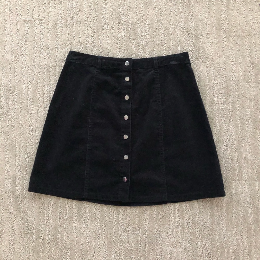 Black skirt